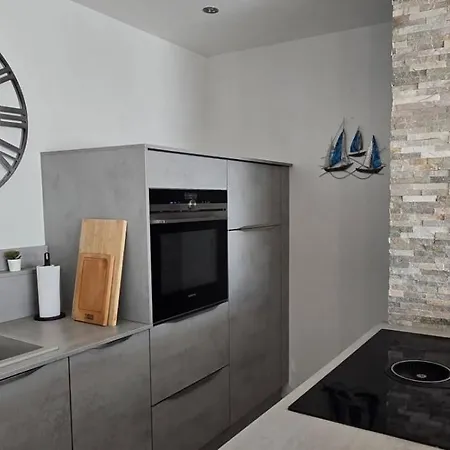 شقة A Pied Lumineux Avec Terrasse سانت ماكسيم